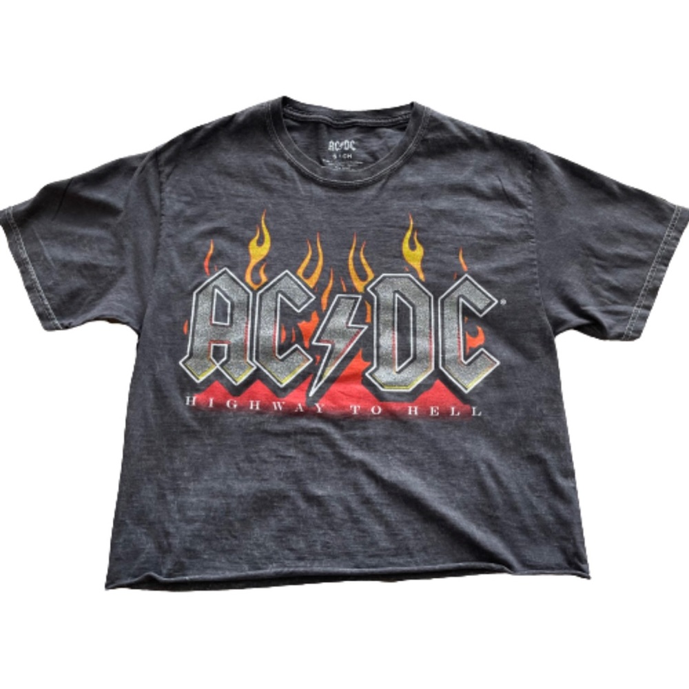 NWOT ACDC cropped band tee